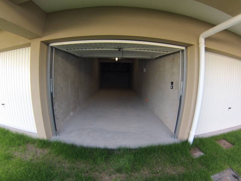 Location appartement T3 composé de 2 chambres, garage double et terrasse à Meyreuil