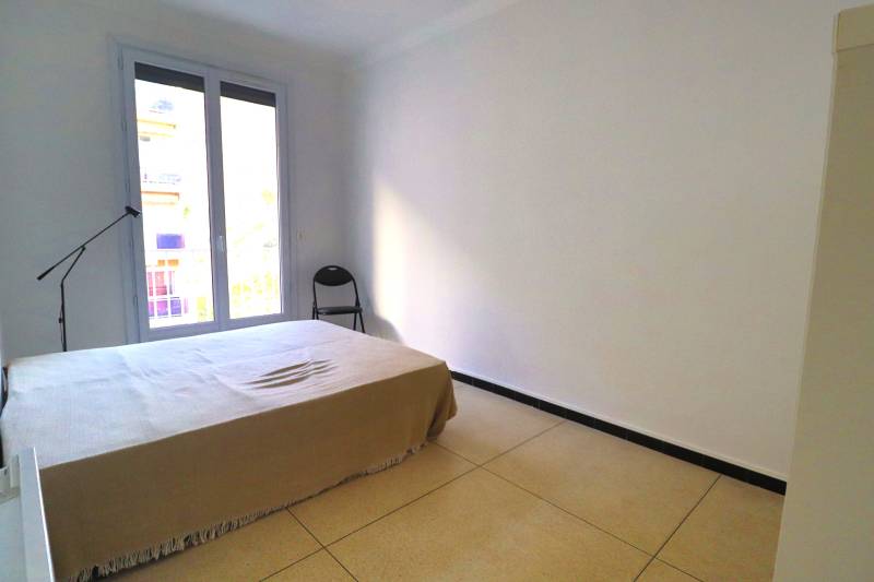 À LOUER – T3 MEUBLÉ AVEC VUE MER EXCEPTIONNELLE – MARSEILLE 13007