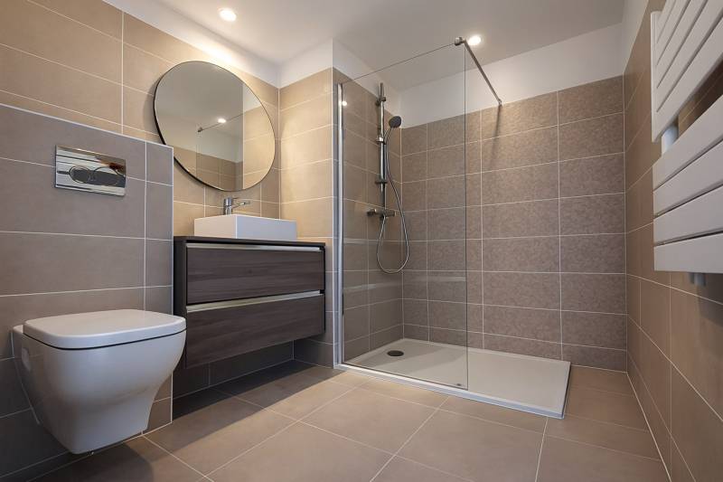 Location de ce superbe appartement meublé T4 avec 3 chambres avec 2 terrasses, 2 garages dans résidence récente à Aix en Provence