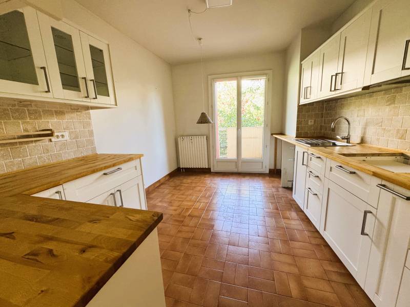Magnifique appartement T4/5 avec terrasses et garage à 5 min à pied du centre-ville